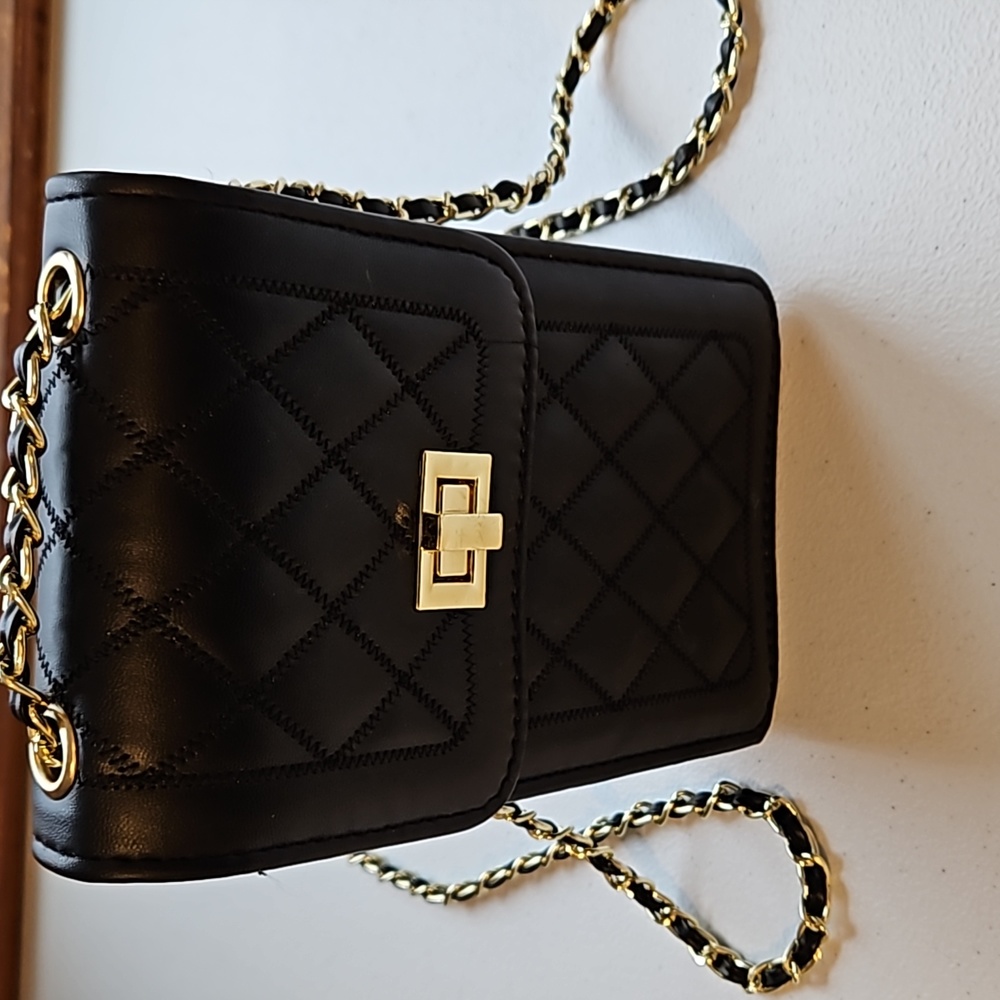 Black purse - Picture 2 of 13